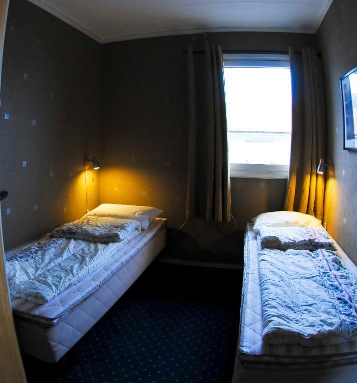 Gulen Dive Resort Dalsoyra Room photo